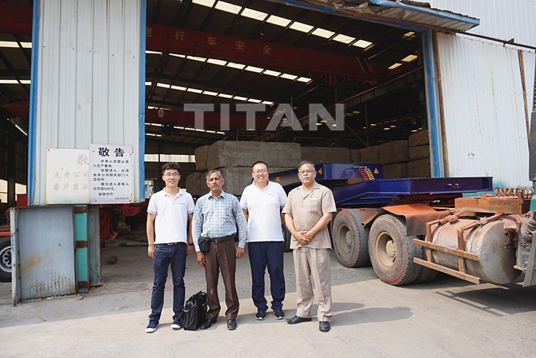 Customers visits our factory and buys 3 line 6 axle low bed truck trailer
