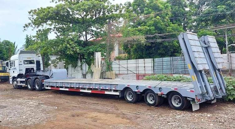 Low Bed Truck Semi Trailer Customer Reviews - TITAN Vehicle