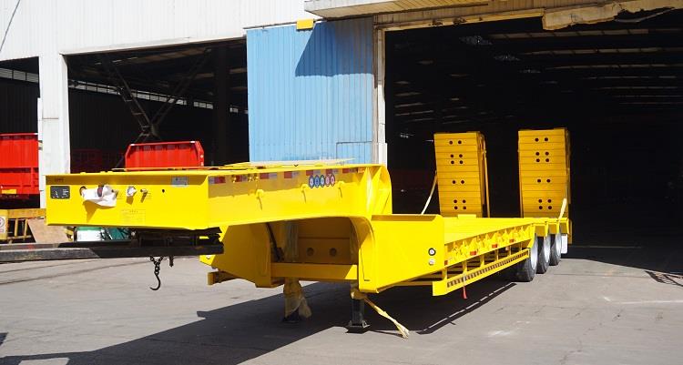 Heavy Duty 100T Lowbeds for Sale in Zimbabwe Harare