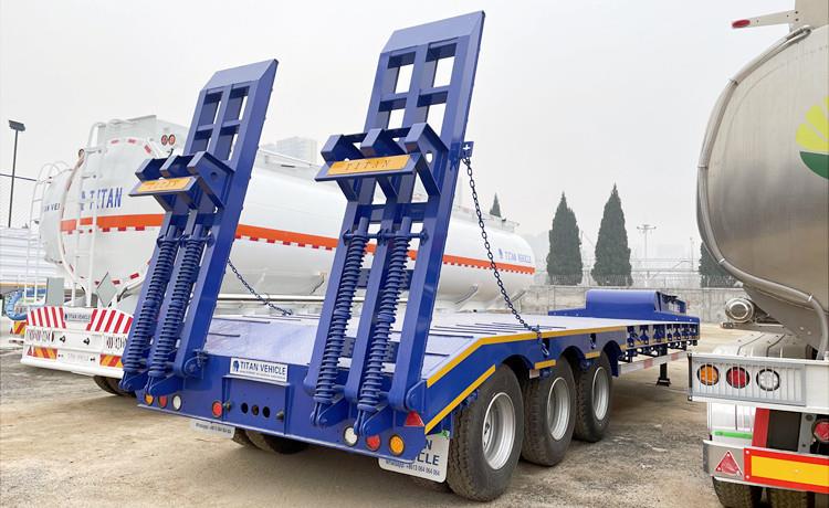 60 Ton Tri Axle Low Bed Trailer Truck for Sale in Ethiopia