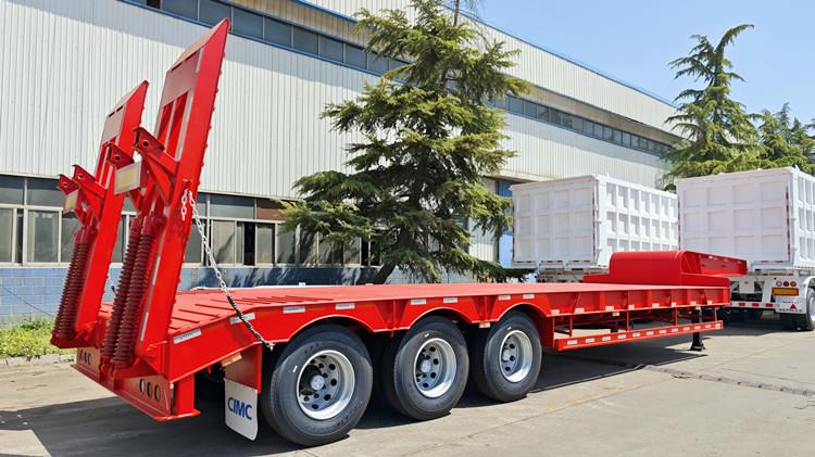 CIMC Tri Axle Lowbed Trailer Truck for Sale in Madagascar